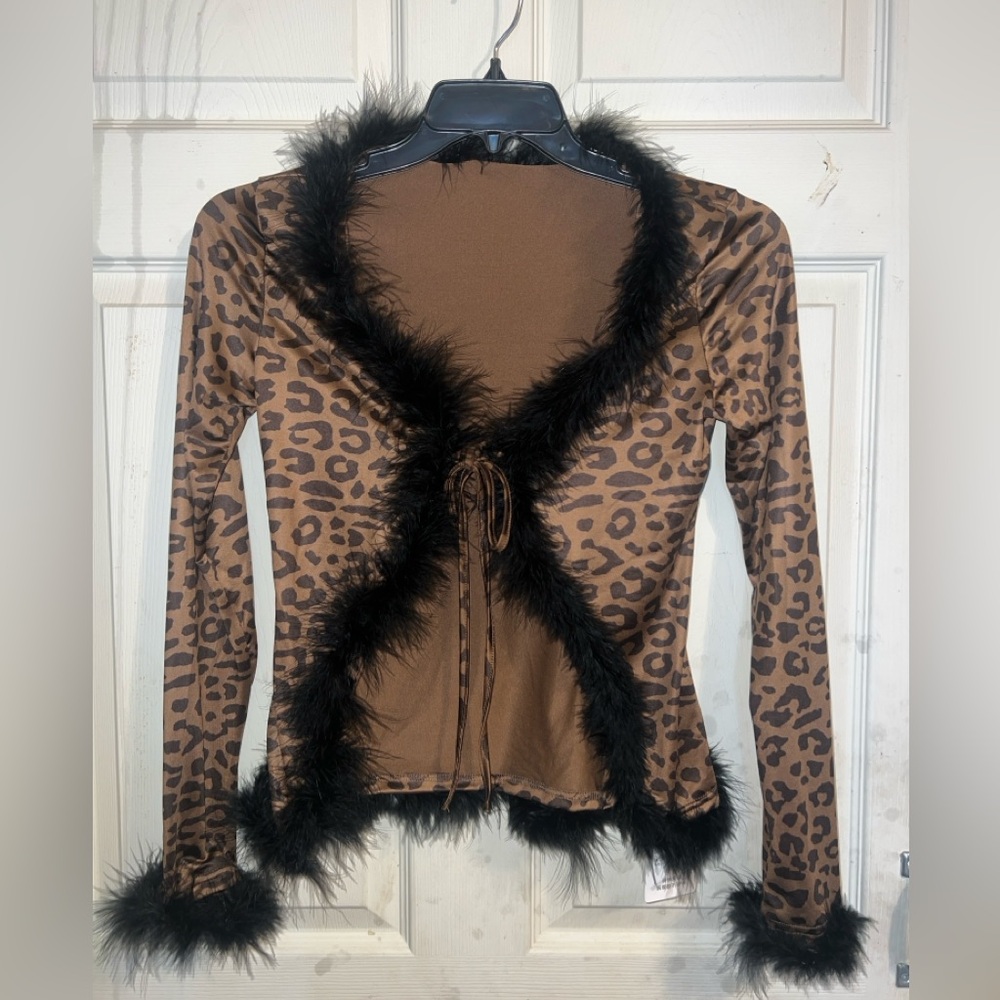 Leopard Print 2 piece set with fuzzy trim